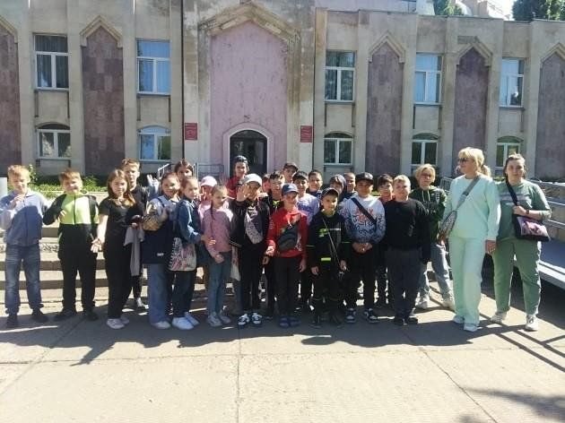 «Әдәп иленә рәхим итегез» уен программасы