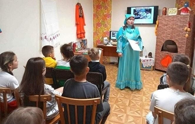 «Халыкларның дус гаиләсе» танып-белү программасы