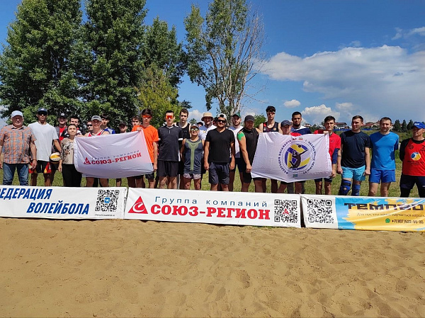 Чаллыда пляж волейболы буенча ир-атлар турниры узды