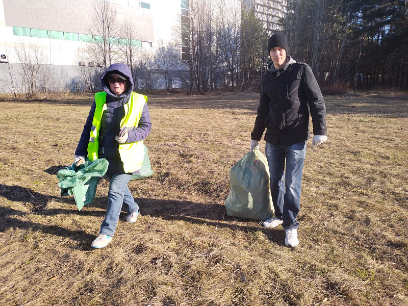 В Челнах проходит ежедневная уборка