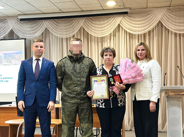 Челнинские волонтеры помогают военнослужащим
