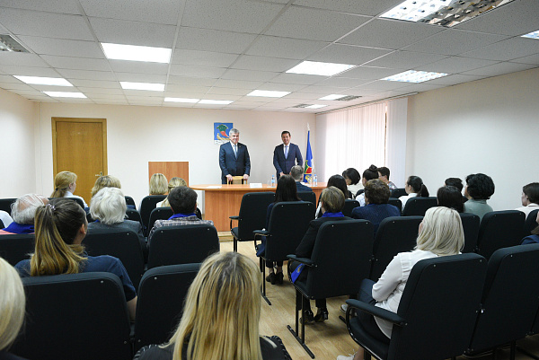 Үзәк районы хакимияте коллективын яңа башлыклары белән таныштырдылар