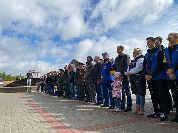 У мемориального комплекса прошел День танкиста