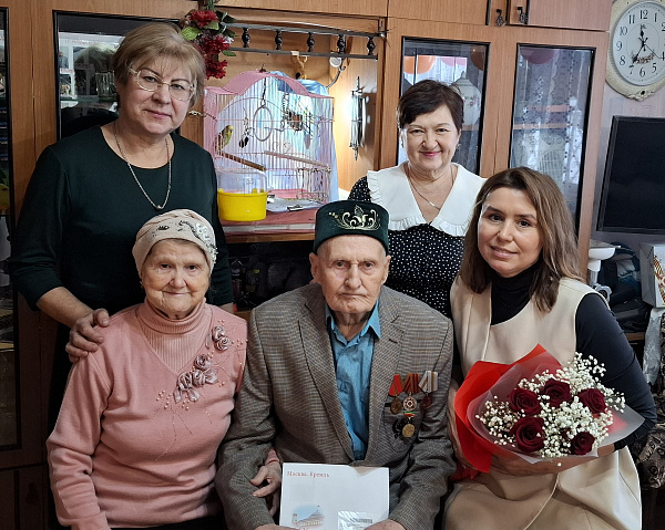 Ветеран празднует 95-летний юбилей