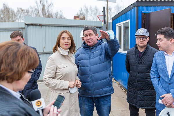 Депутат Госдумы побывала на строительной площадке театра «Мастеровые»