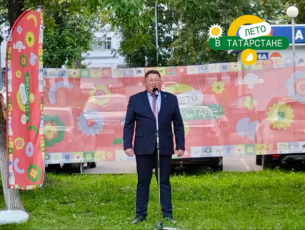 В Набережных Челнах продолжаются праздники двора