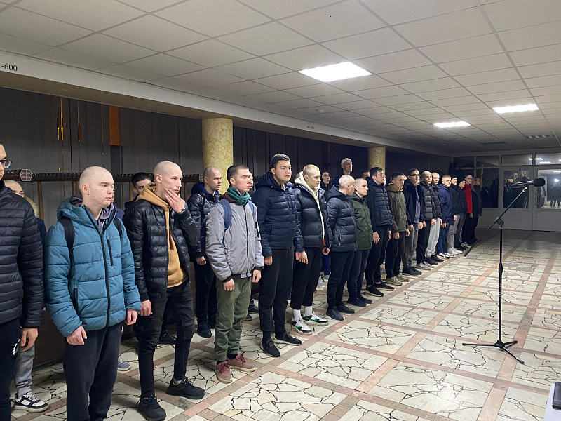 В Набережных Челнах состоялась первая осенняя отправка в армию