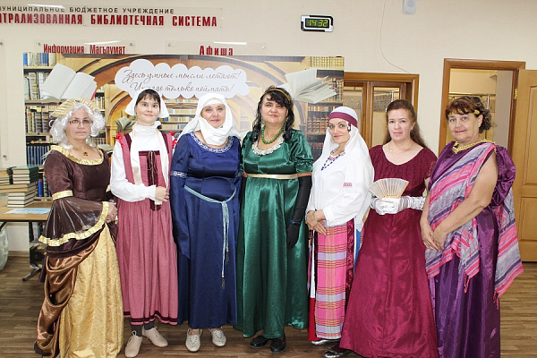 Челнинские поэты презентовали сборник "Набережные стихи"