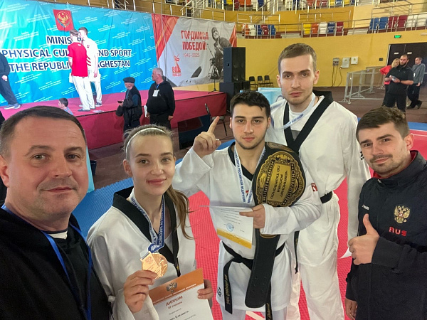 Наши тхэквондисты продемонстрировали мастерство на чемпионате России