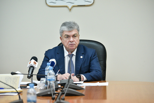 Челнинцы почтили минутой молчания память доктора Николая Зотова