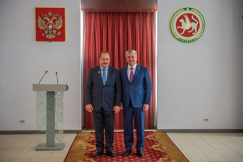 Наил Мәһдиев Машина төзүчеләр көне белән тармак хезмәткәрләрен котлады