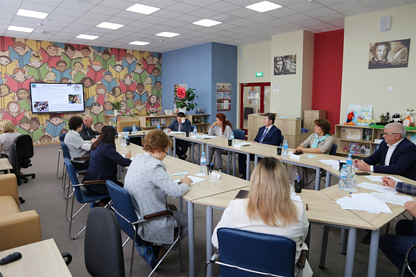 Депутаты обсудили вопросы инклюзивного образования