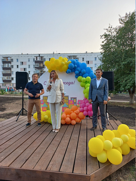 Праздники двора проводятся в Комсомольском районе