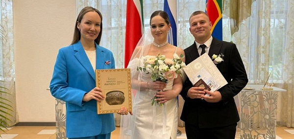 2000 челнинских пар зарегистрировали свой союз с начала года