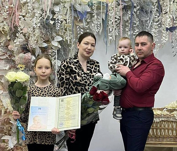 В Набережных Челнах родился тысячный ребенок в 2025 году