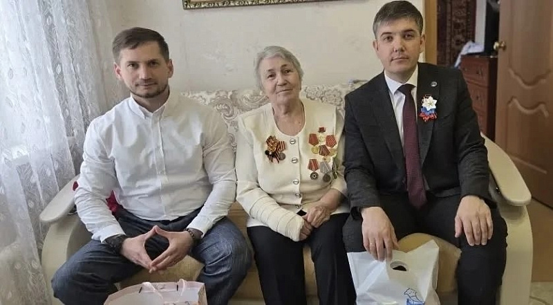 В Центральном районе посетили бывших узников фашистских концлагерей