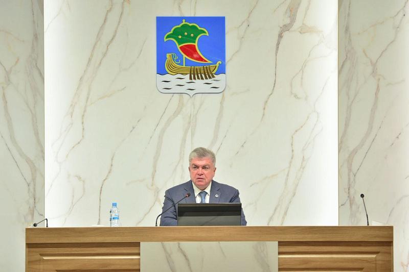 Чаллы хакиме Наил Мәһдиев Кара диңгез хәрби флотына ярдәм итүдә катнашкан предприятие җитәкчеләренә рәхмәт әйтте
