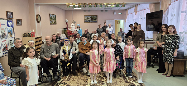 Чаллы балалары Яңа ел белән котлый