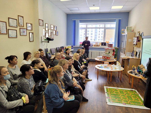 Республика педагоглары тәҗрибә белән уртаклаштылар