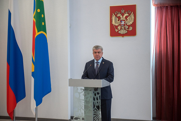 Наил Мәһдиев чаллылыларның туганнарына Батырлык ордены тапшырды