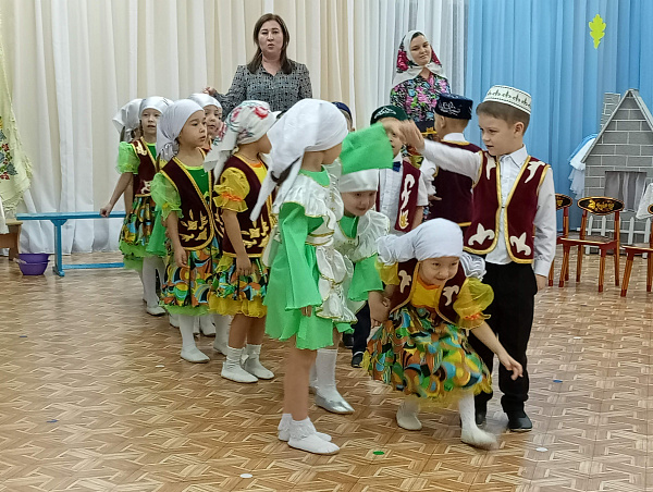 Юные челнинцы изучают татарскую культуру