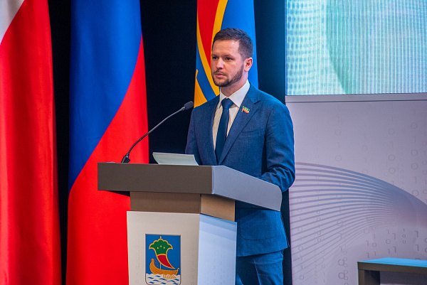 Чаллы эшмәкәрләре кадрларны үстерү мәсьәләләрендә Наил Мәһдиев белән уртаклаша