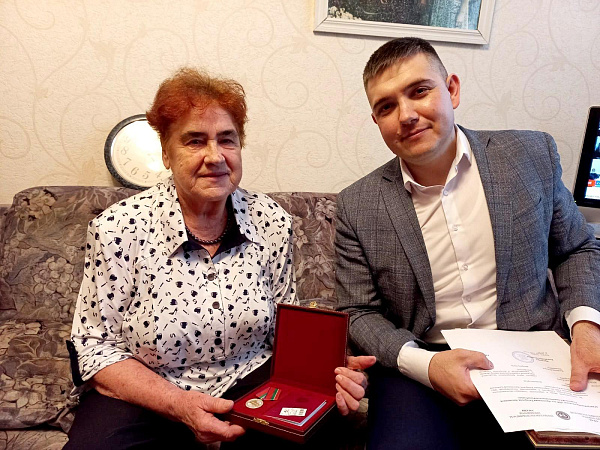 Почетному гражданину Набережных Челнов вручили награду