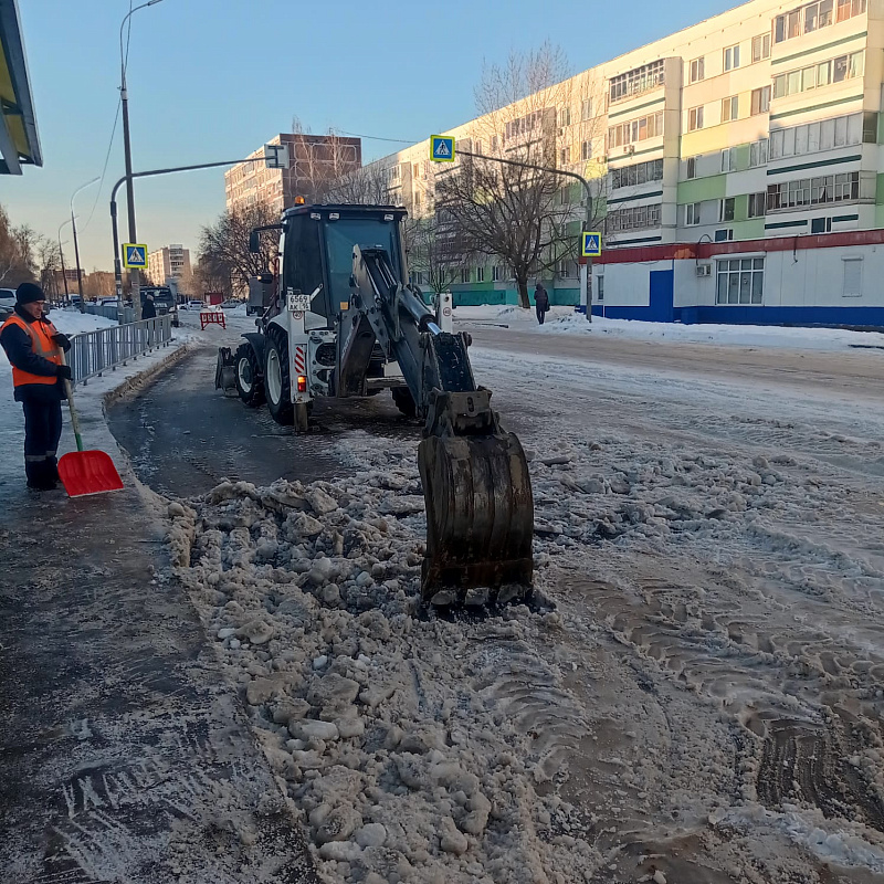 Спецтехника по уборке снега в Челнах работает круглосуточно