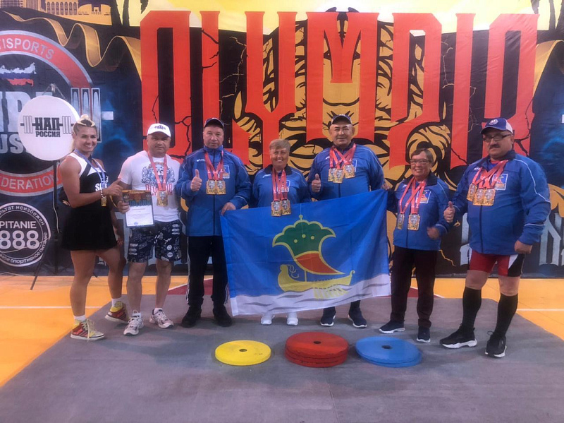 Челнинцы завоевали 14 медалей на Открытом чемпионате Европы по пауэрлифтингу и силовым видам спорта
