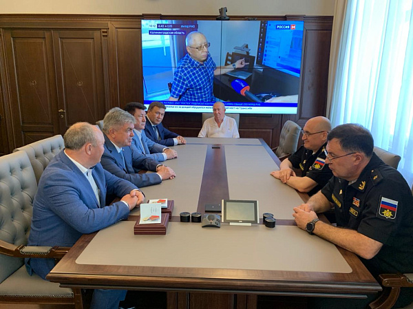 Наиль Магдеев встретился с челнинскими моряками на Черноморском флоте