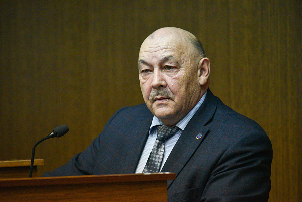 Чаллыда 22 милли берләшмә эшли