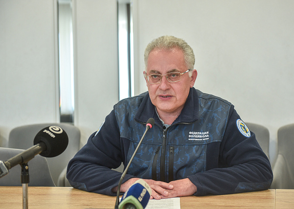 Чаллылылар ишегалларында волейбол оештыра