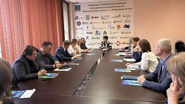 Представителям организаций разъяснили последствия налоговой задолженности